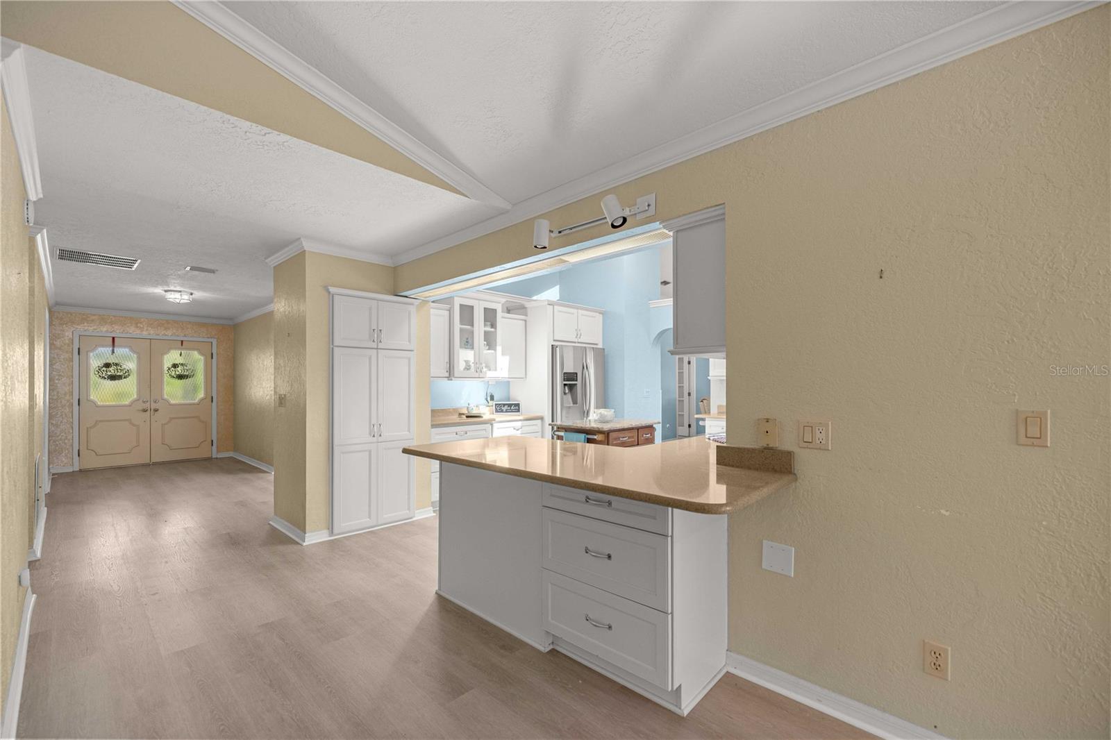 HICKORY MEADOWS - Residential