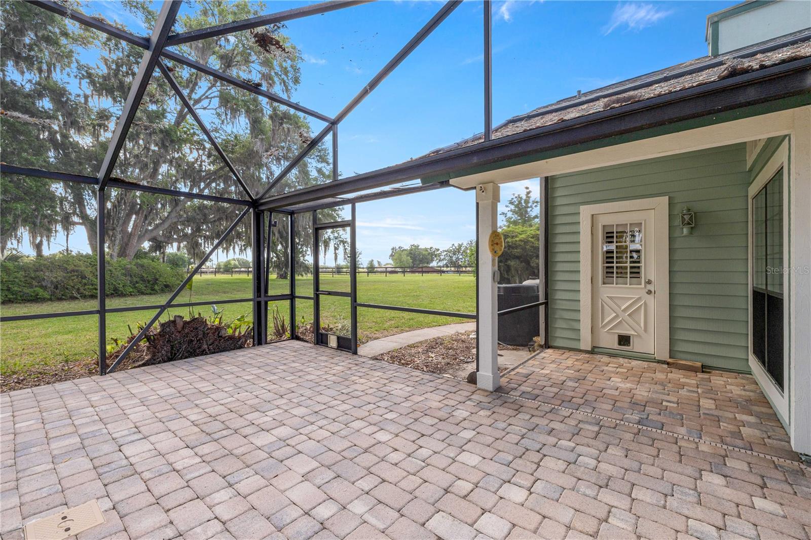 HICKORY MEADOWS - Residential