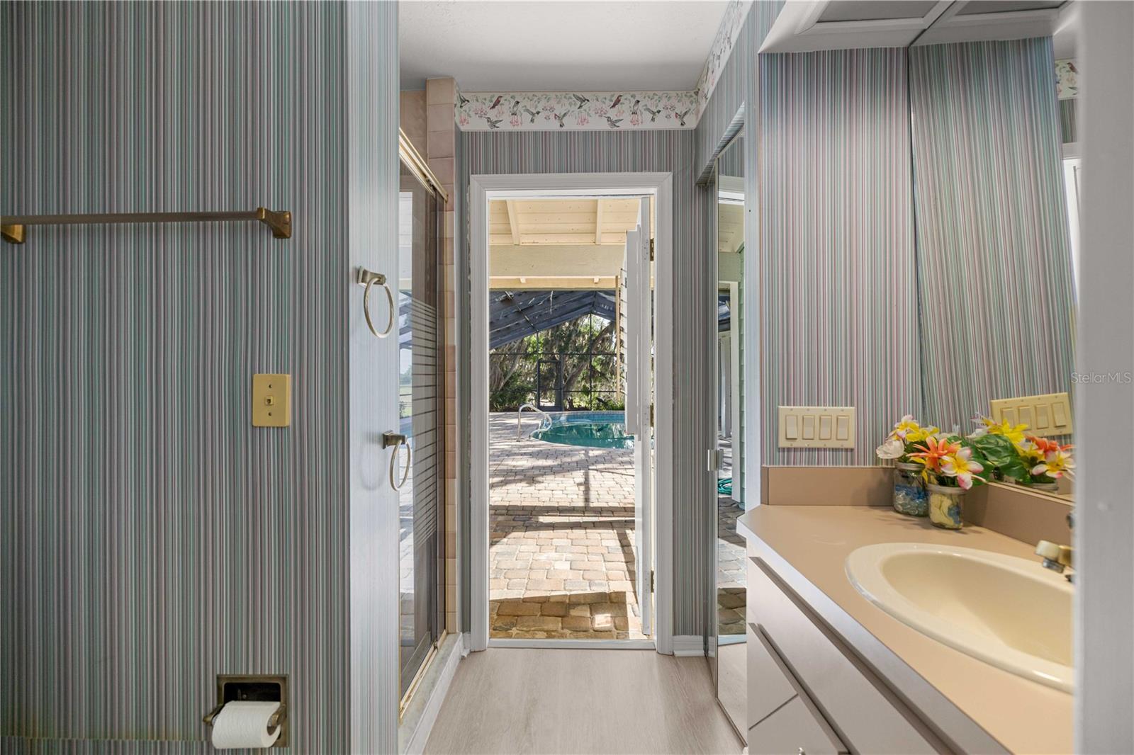 HICKORY MEADOWS - Residential