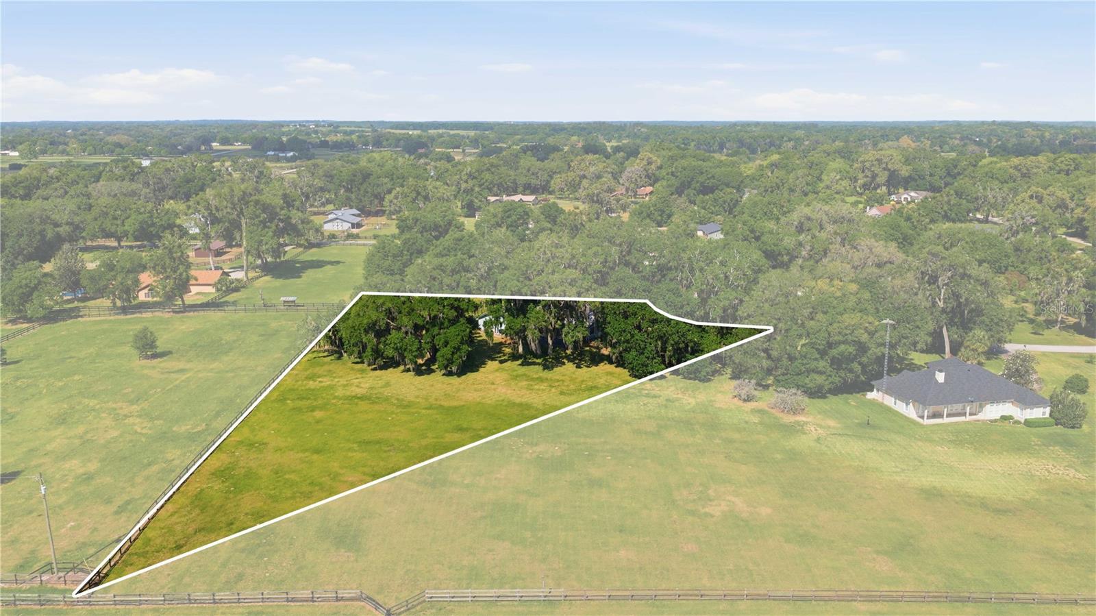 HICKORY MEADOWS - Residential