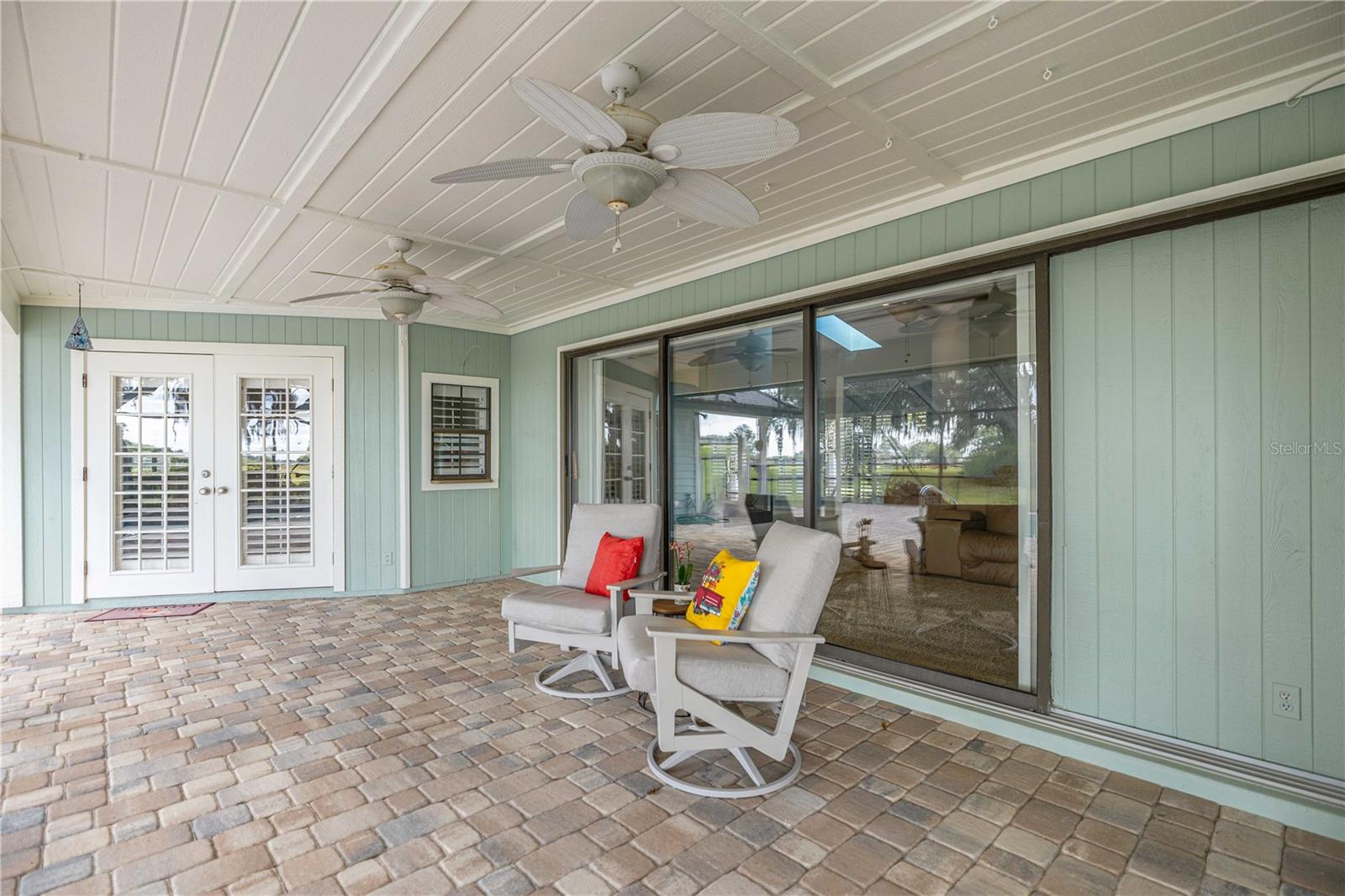 HICKORY MEADOWS - Residential