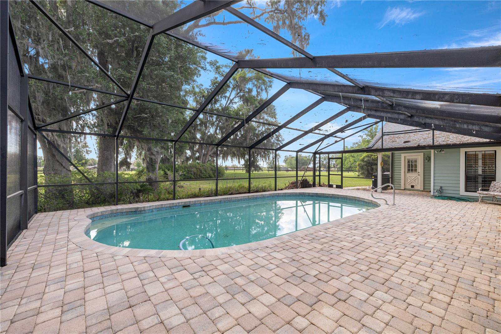 HICKORY MEADOWS - Residential