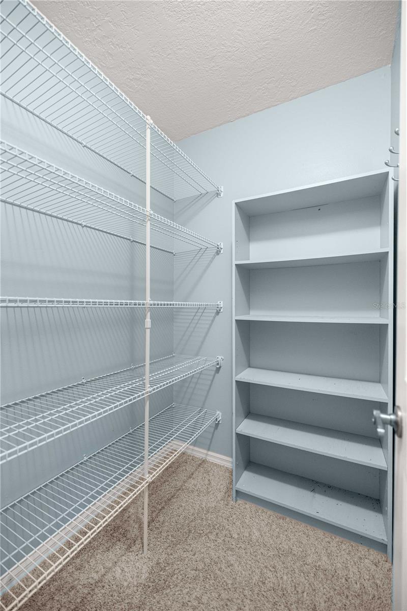 HICKORY MEADOWS - Residential