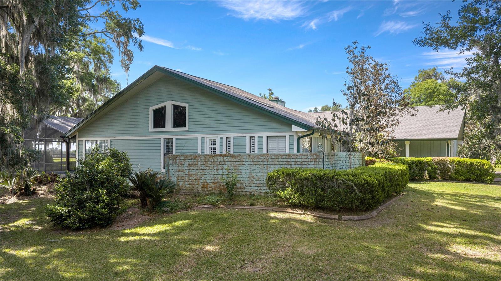 HICKORY MEADOWS - Residential