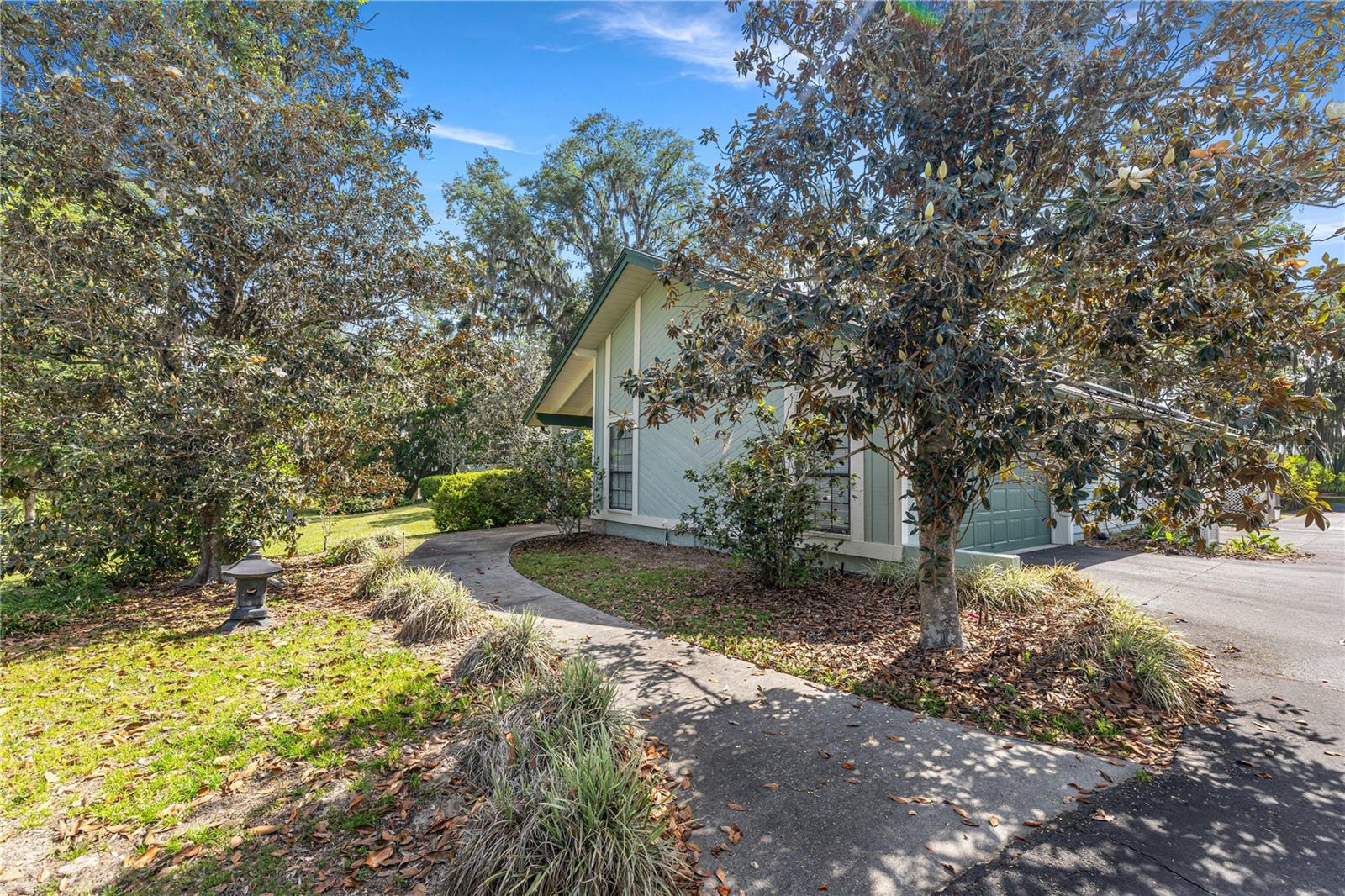 HICKORY MEADOWS - Residential