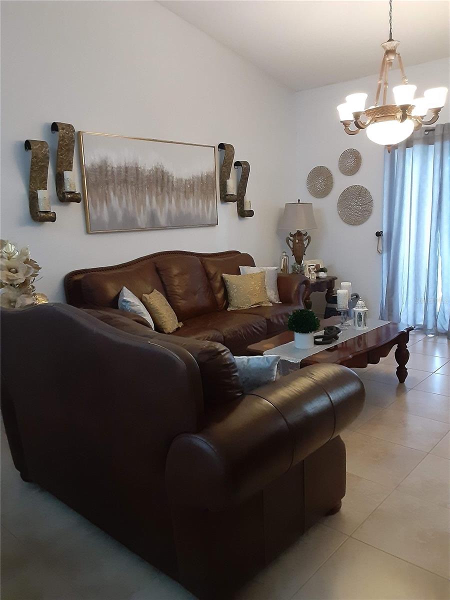 ISLAND COVE VILLAS PH 02 - Residential