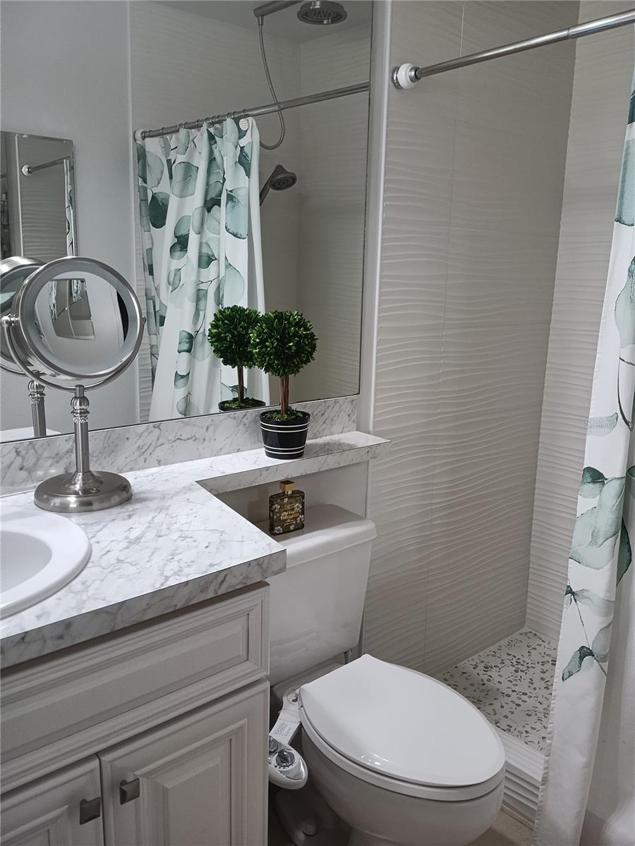 ISLAND COVE VILLAS PH 02 - Residential