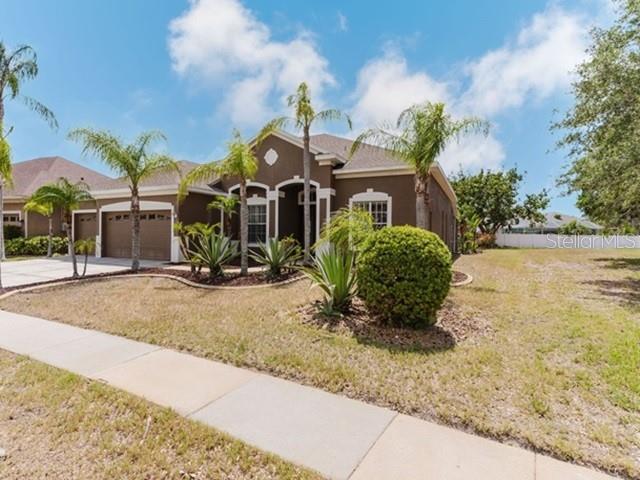 2707 WOOD POINTE DRIVE