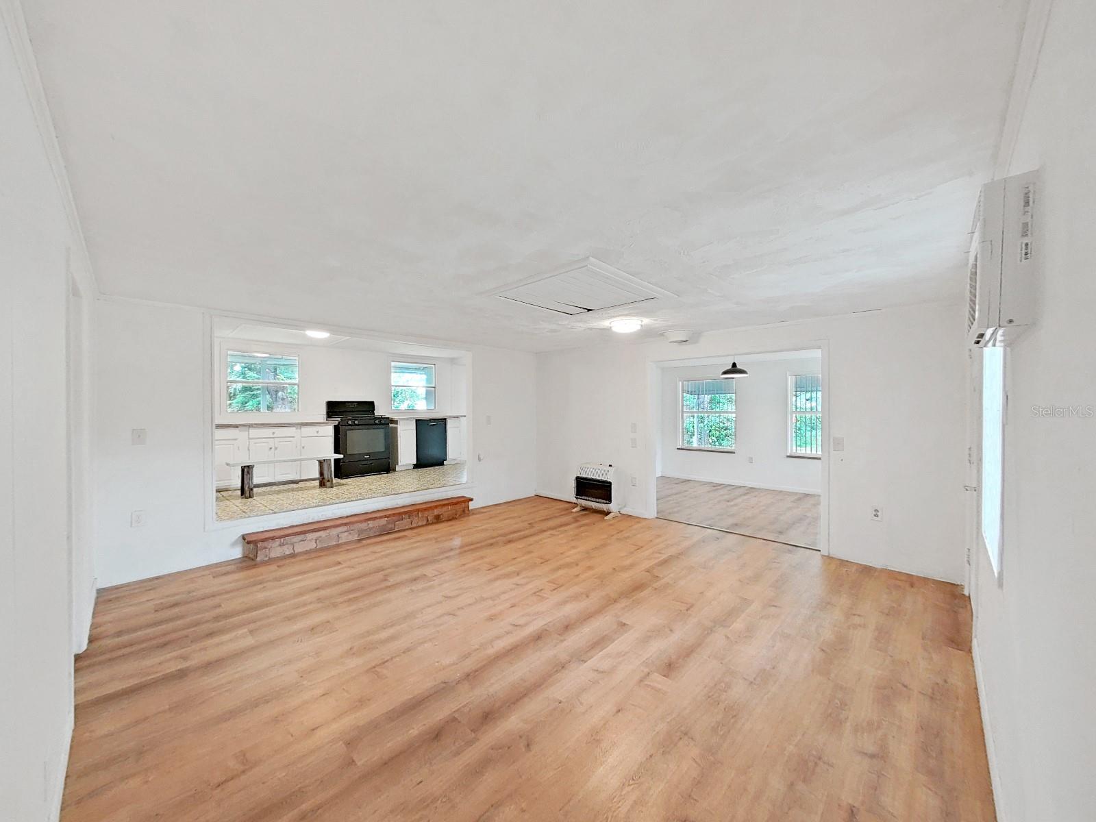 WEEKI WACHEE HEIGHTS - Residential Lease