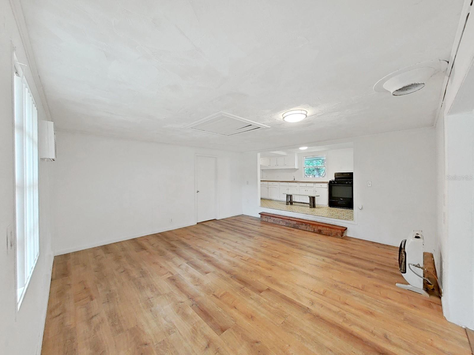 WEEKI WACHEE HEIGHTS - Residential Lease