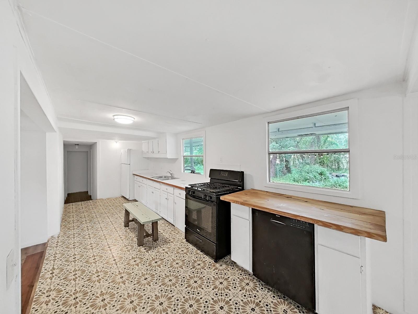 WEEKI WACHEE HEIGHTS - Residential Lease