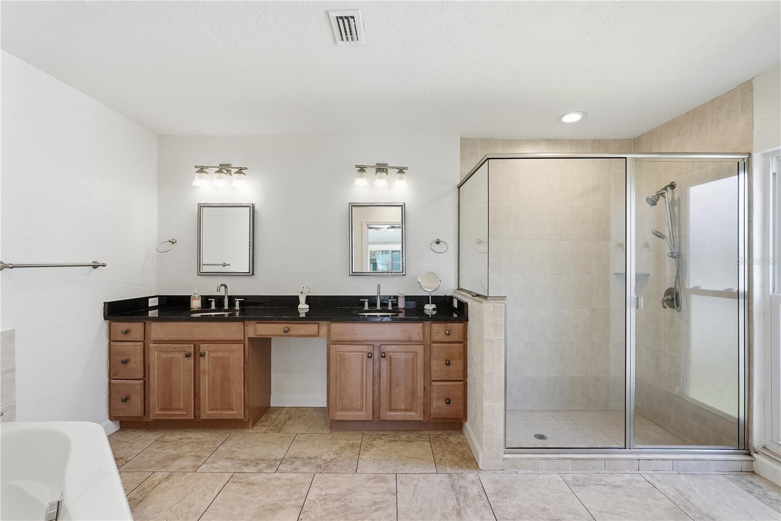 RIVIERA BAY 1ST ADD - Residential