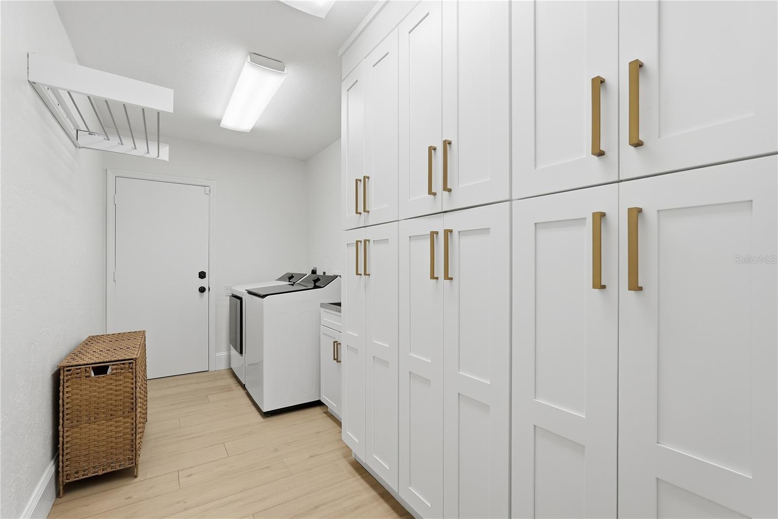 RIVIERA BAY 1ST ADD - Residential