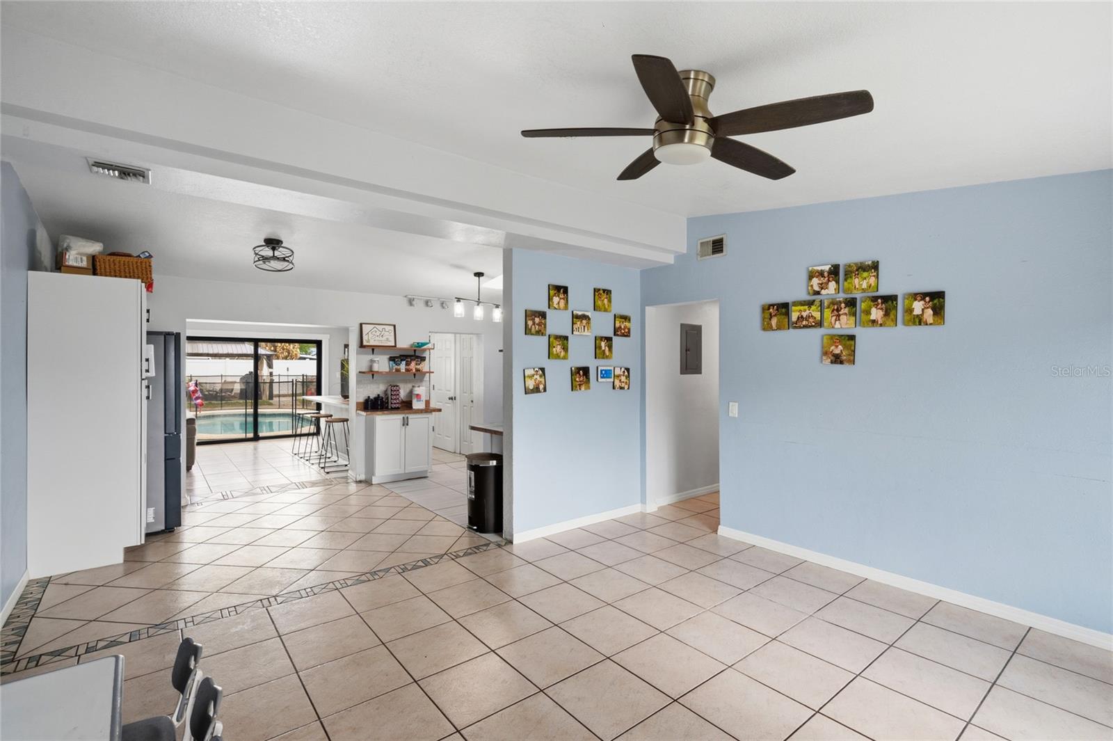 KINGSWOOD MANOR - Residential