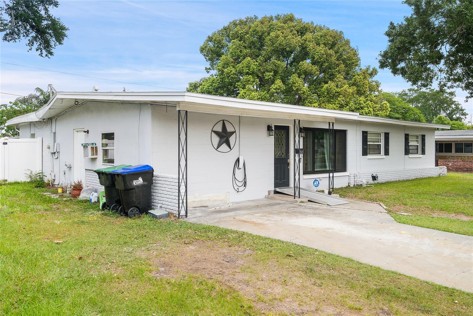KINGSWOOD MANOR - Residential