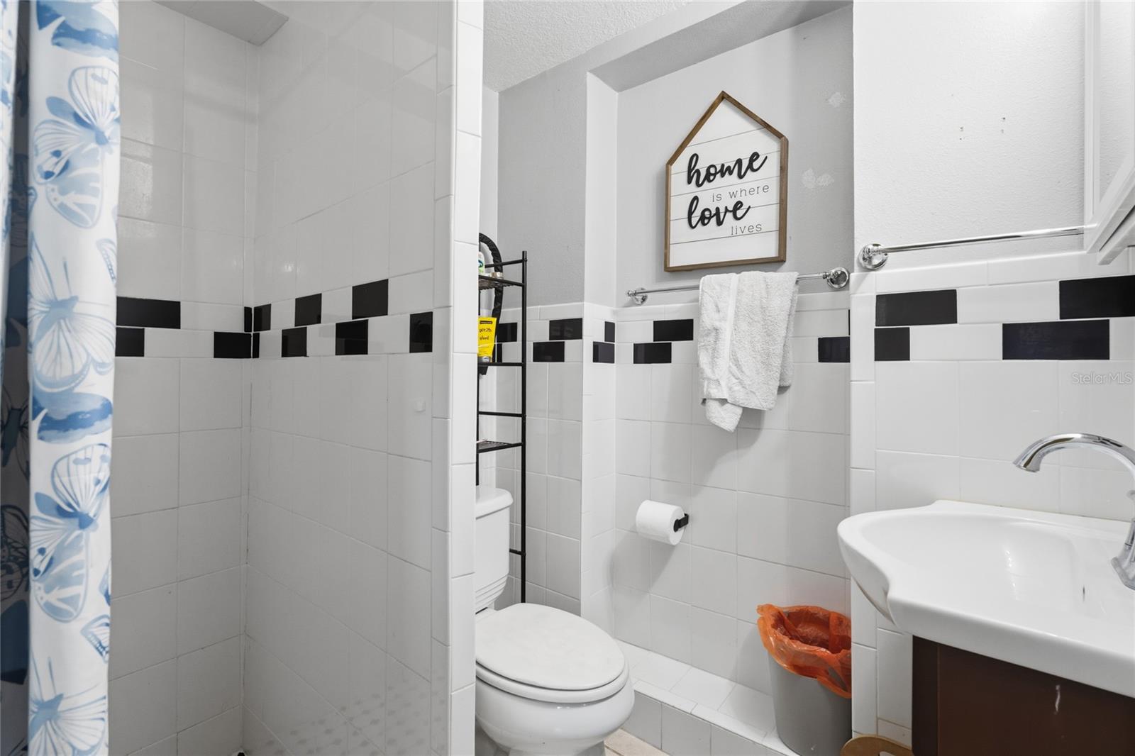 KINGSWOOD MANOR - Residential