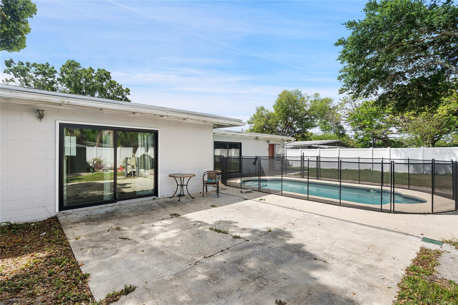 KINGSWOOD MANOR - Residential