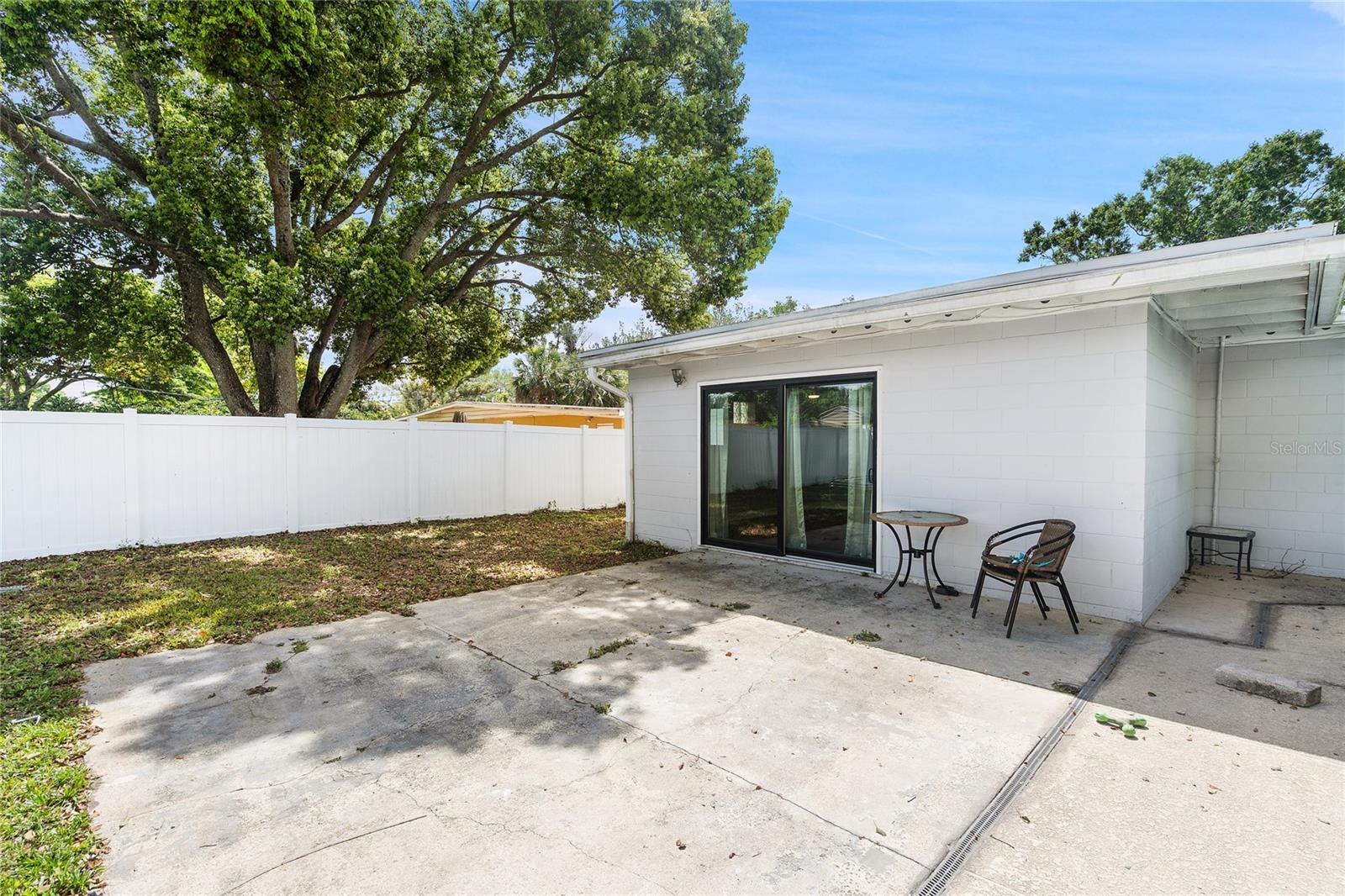 KINGSWOOD MANOR - Residential