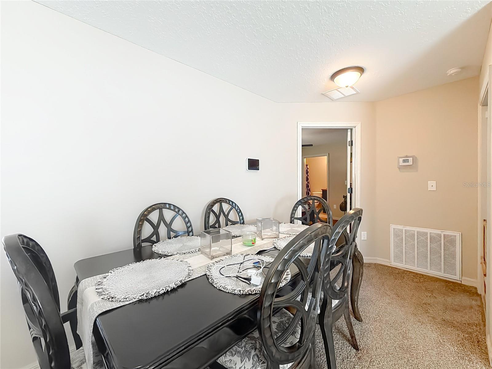 MARION OAKS - Residential