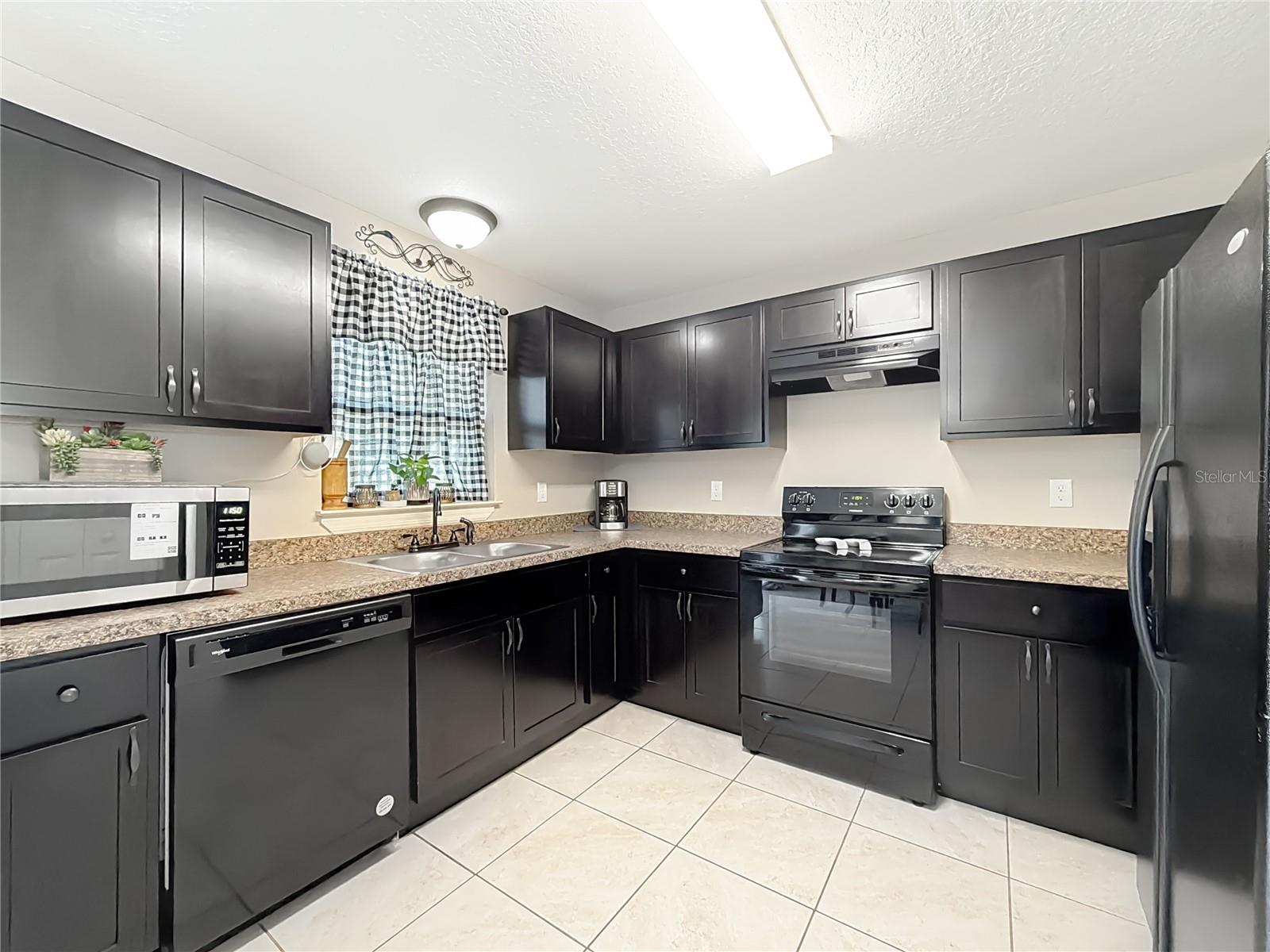 MARION OAKS - Residential