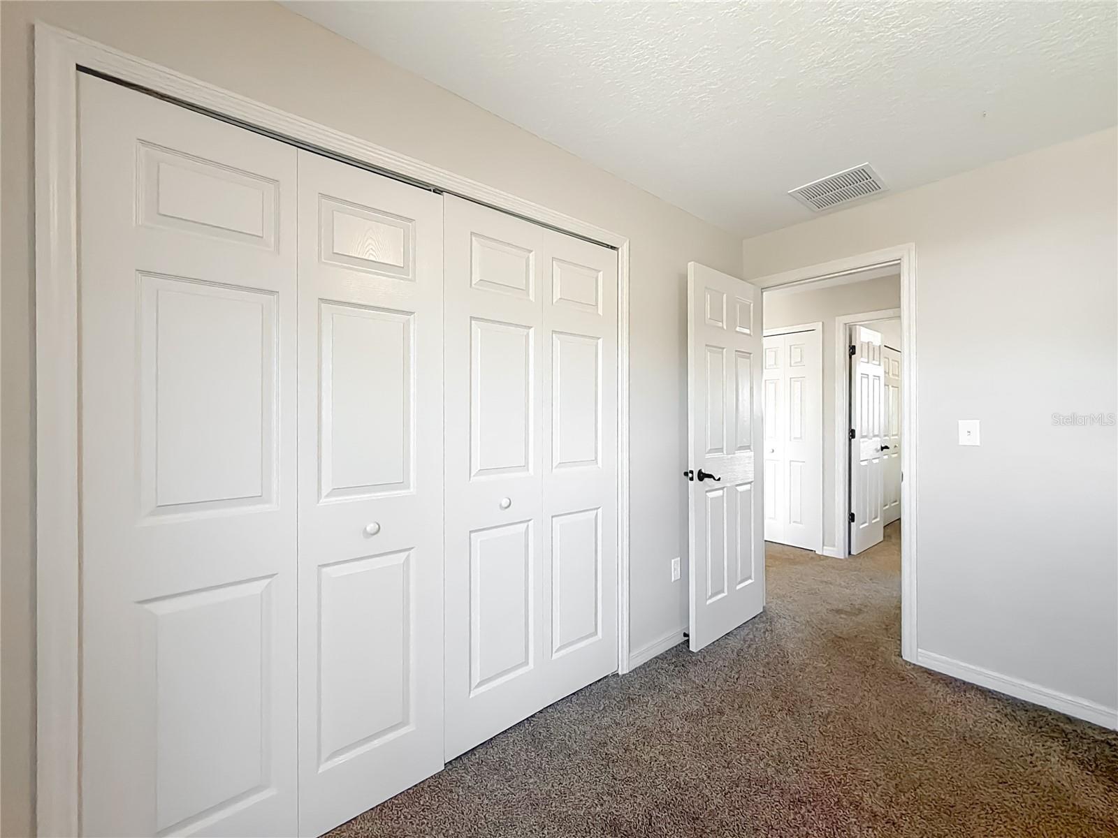 MARION OAKS - Residential