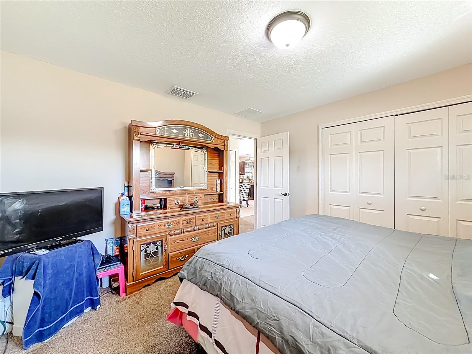 MARION OAKS - Residential