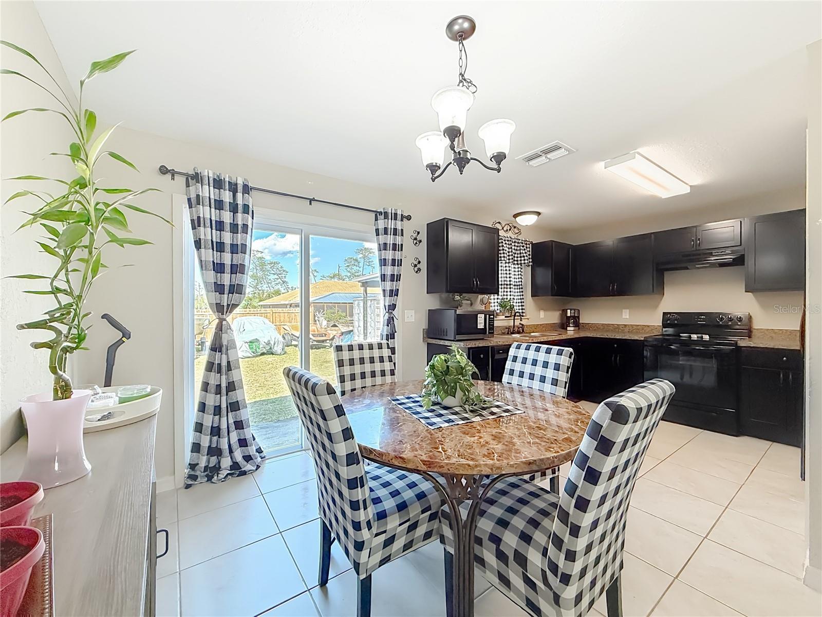 MARION OAKS - Residential