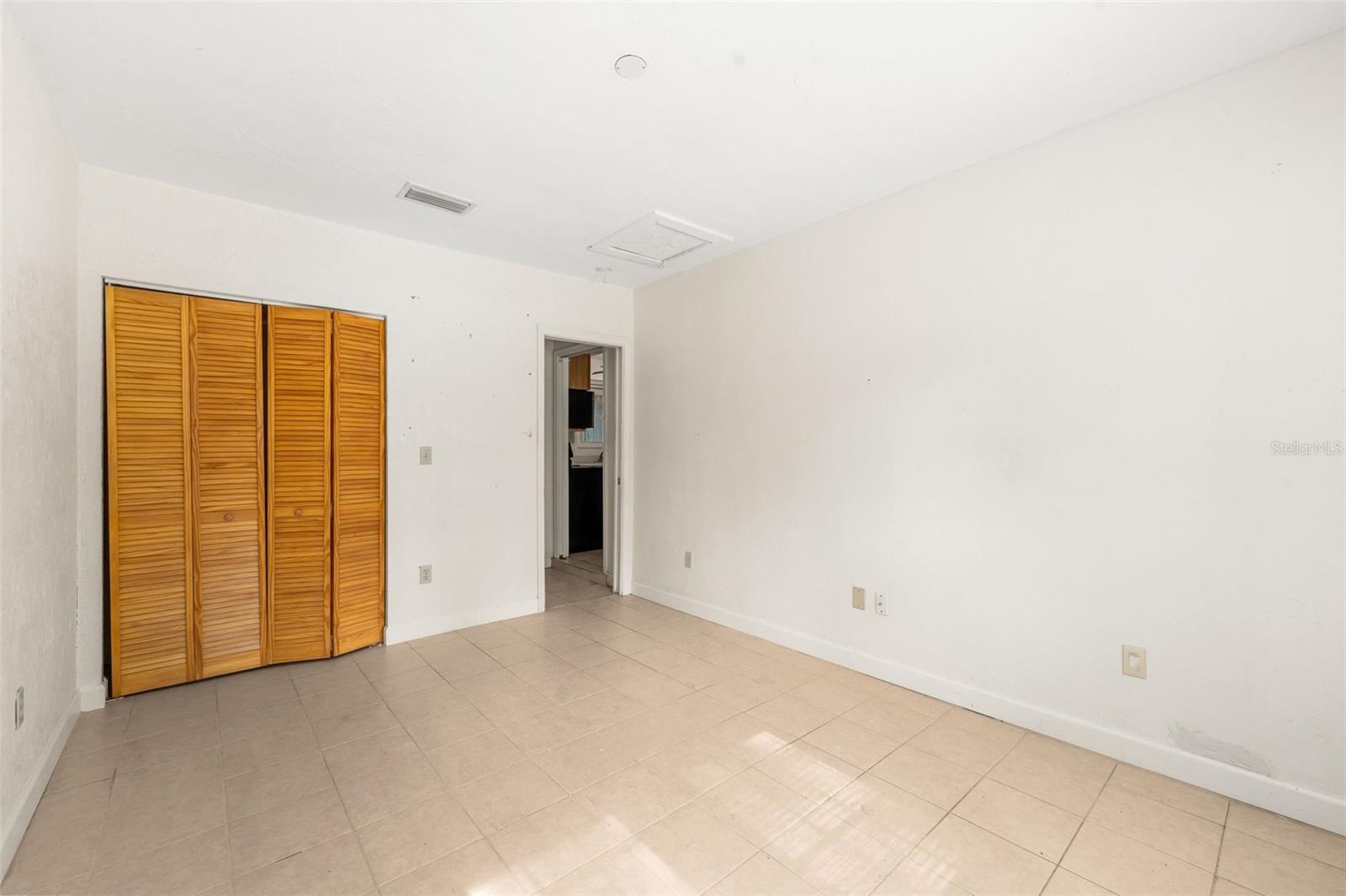 BLACK ACRES - Residential