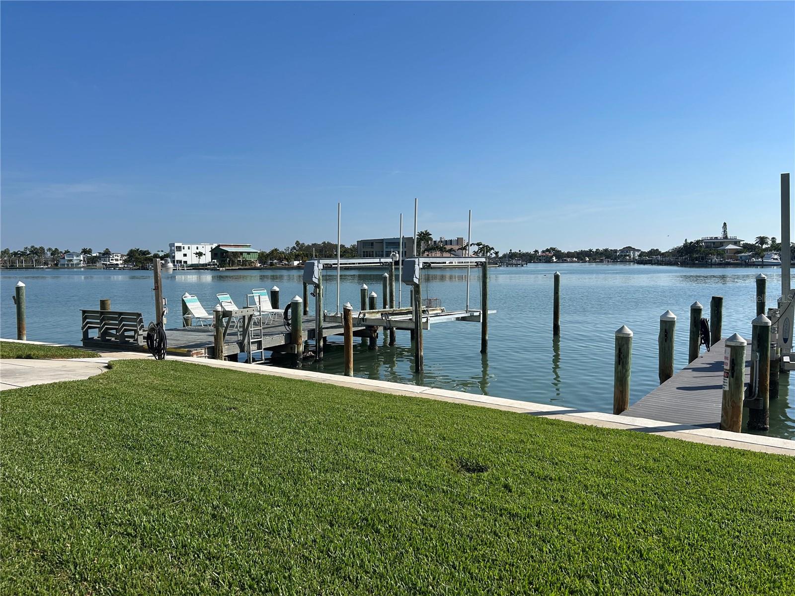 TREASURE ISLAND CITY OF - Residential Lease