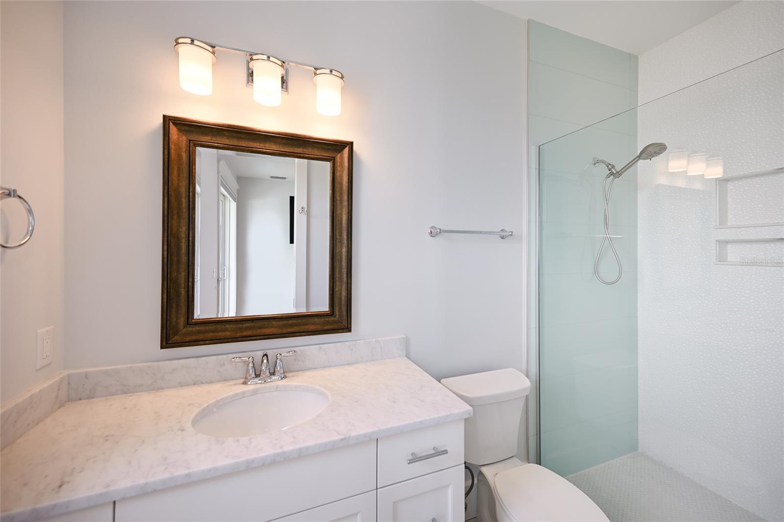 ROB-REY - Residential