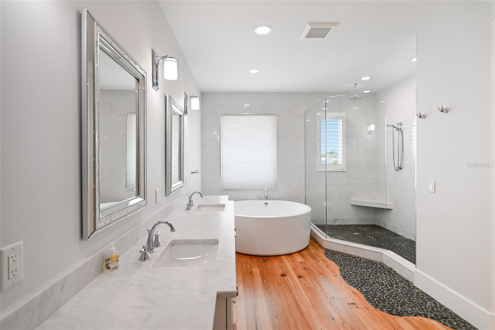 ROB-REY - Residential