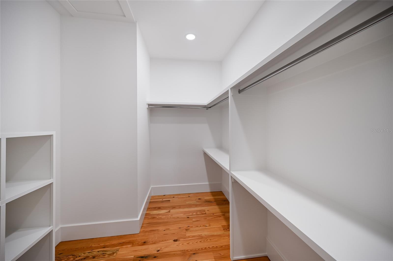 ROB-REY - Residential