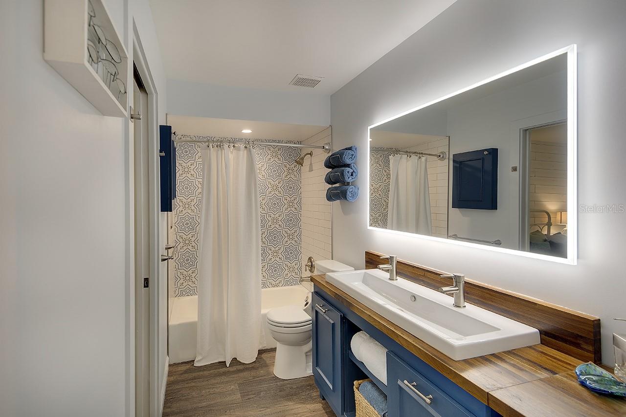 PINEHURST PARK - Residential