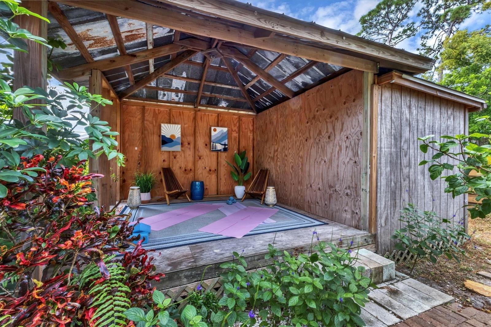 PINEHURST PARK - Residential