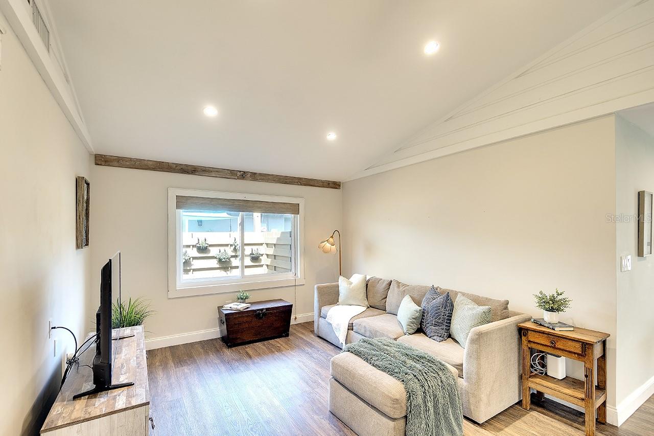 PINEHURST PARK - Residential