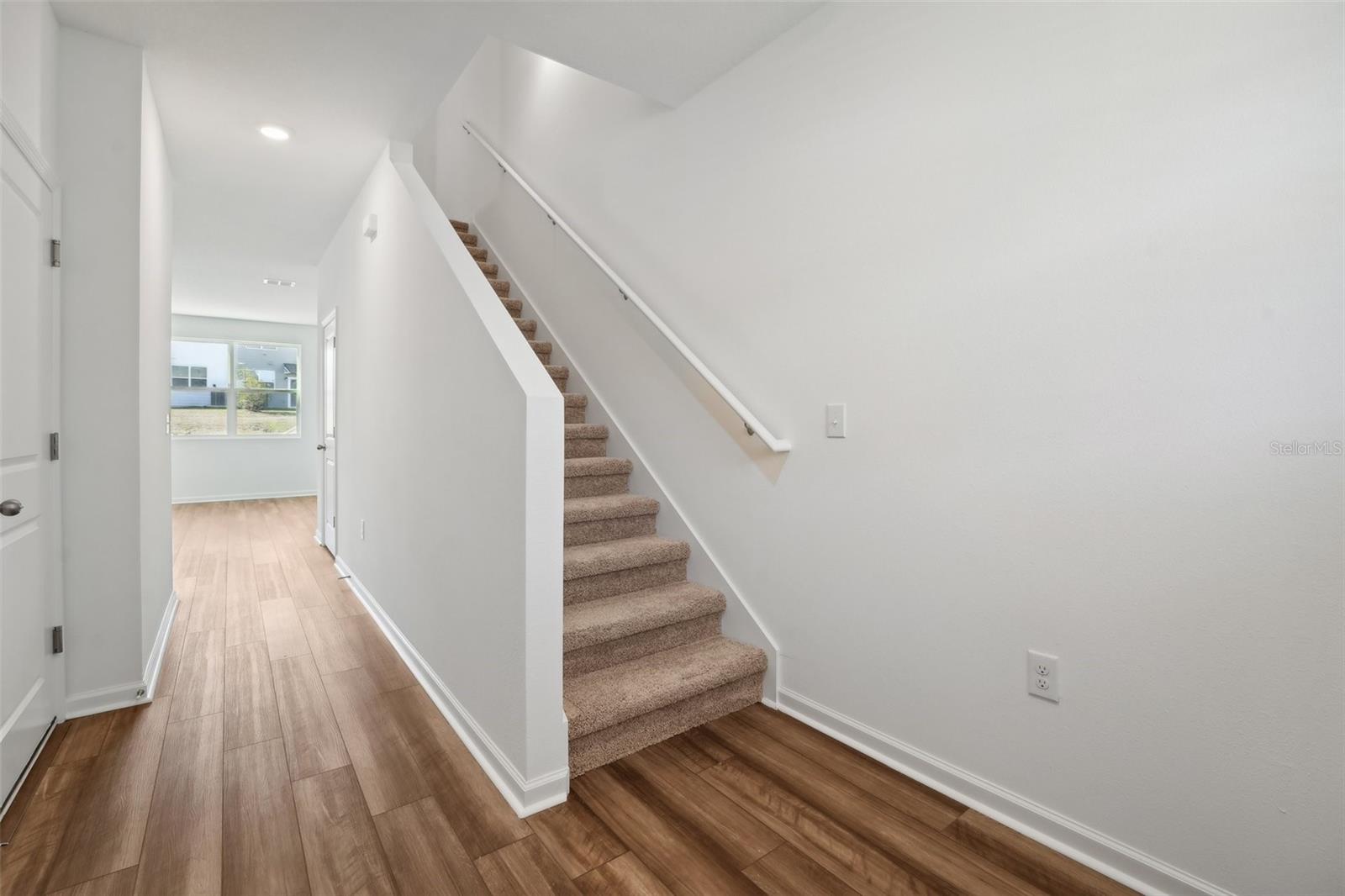 CLINTON TOWNHOMES - Residential