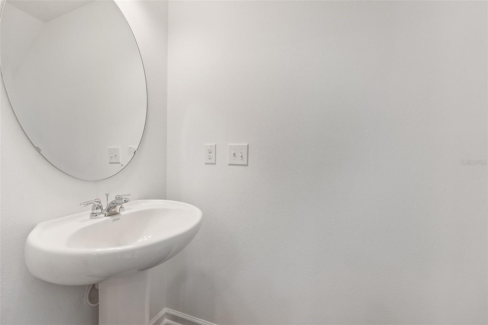 CLINTON TOWNHOMES - Residential