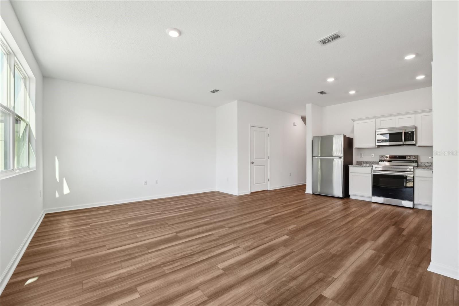 CLINTON TOWNHOMES - Residential