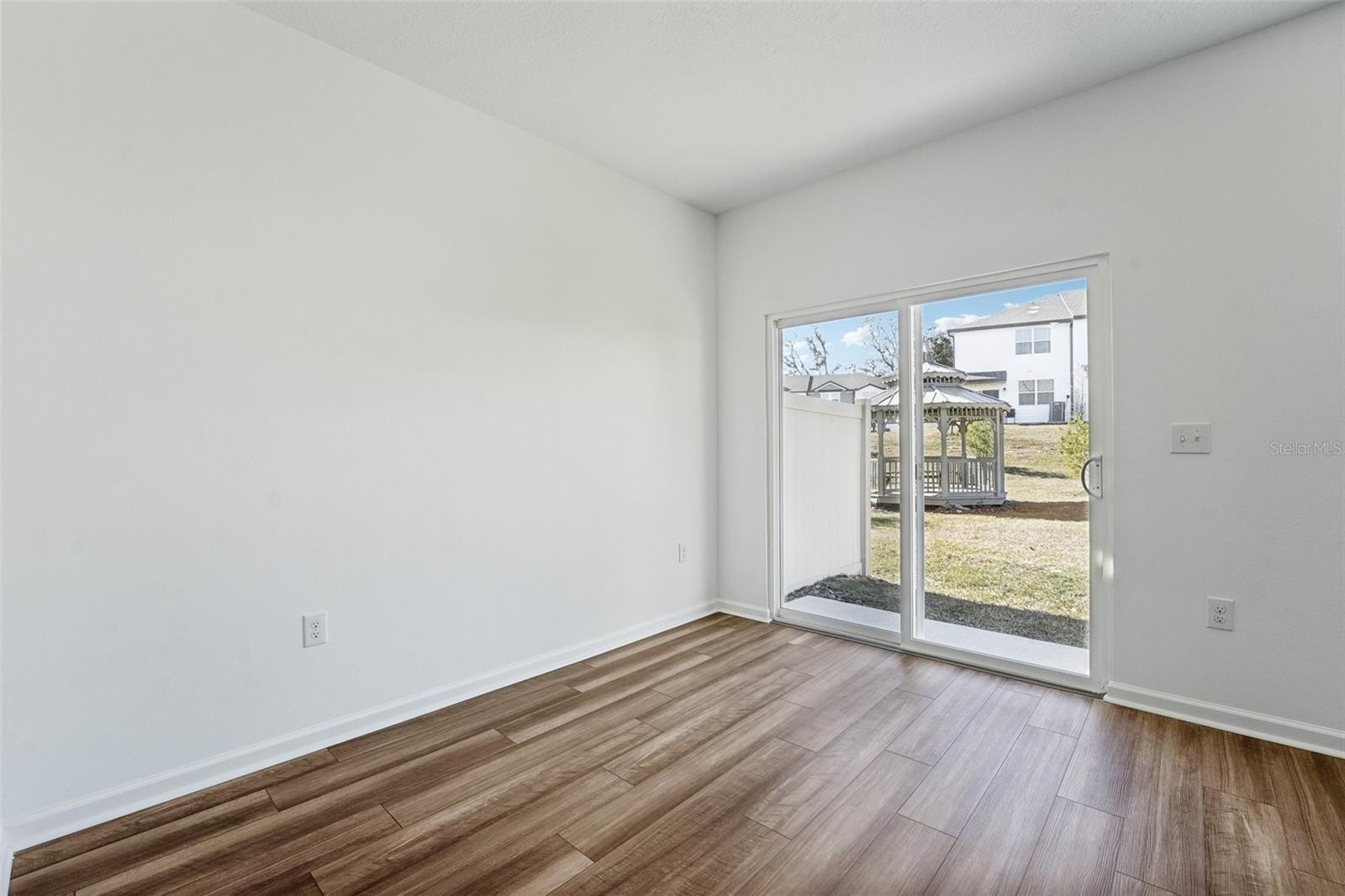 CLINTON TOWNHOMES - Residential