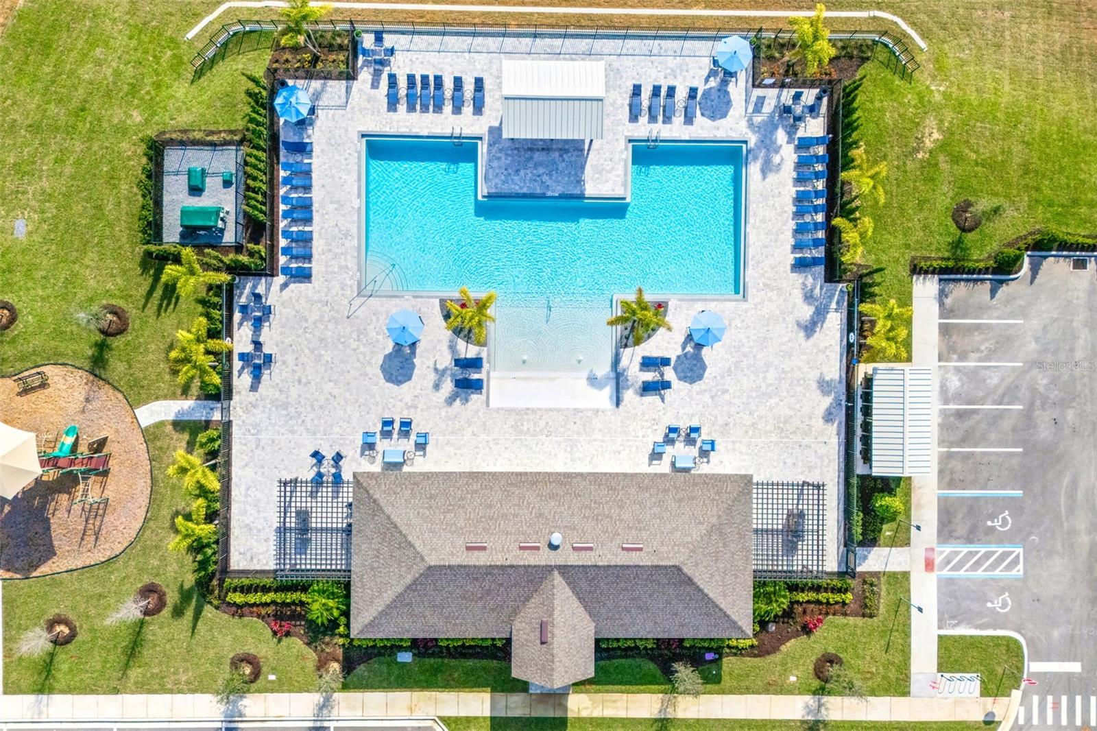 EDEN CREST - Residential