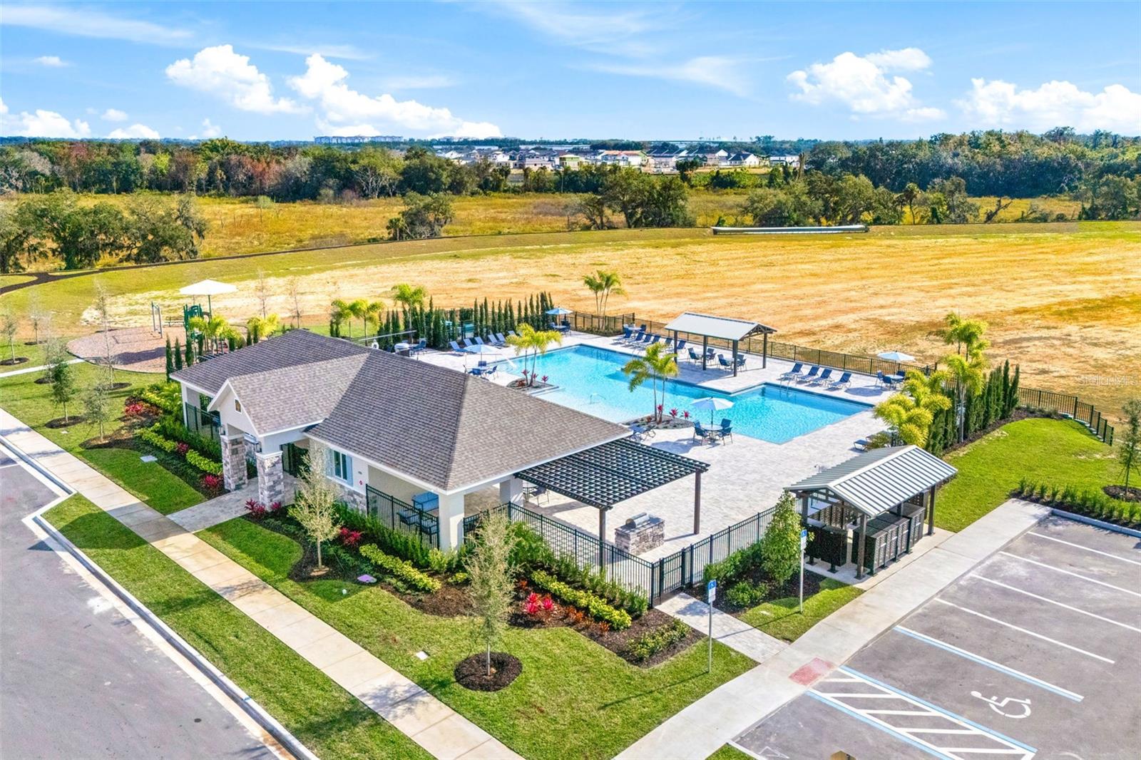 EDEN CREST - Residential