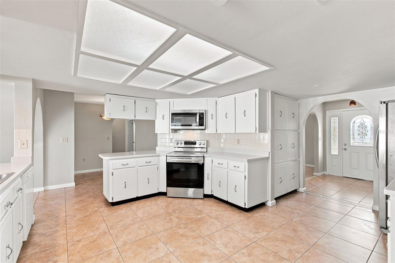 527 WAYFARER DRIVE