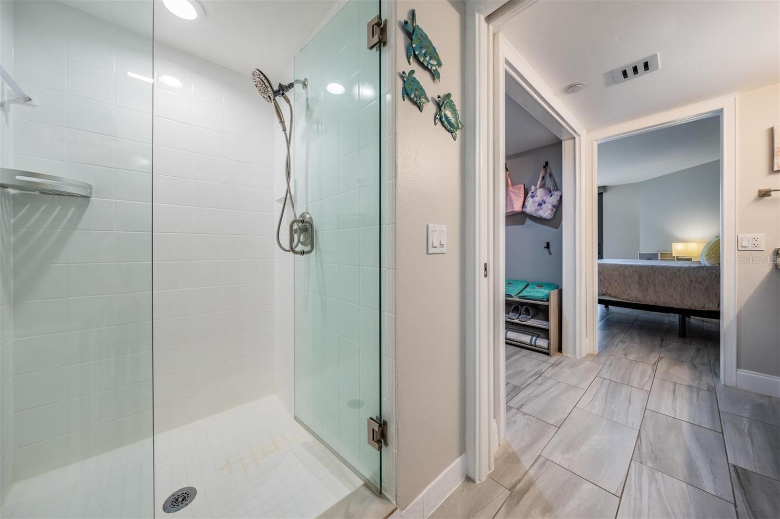 ISLAND WALK CONDO - Residential