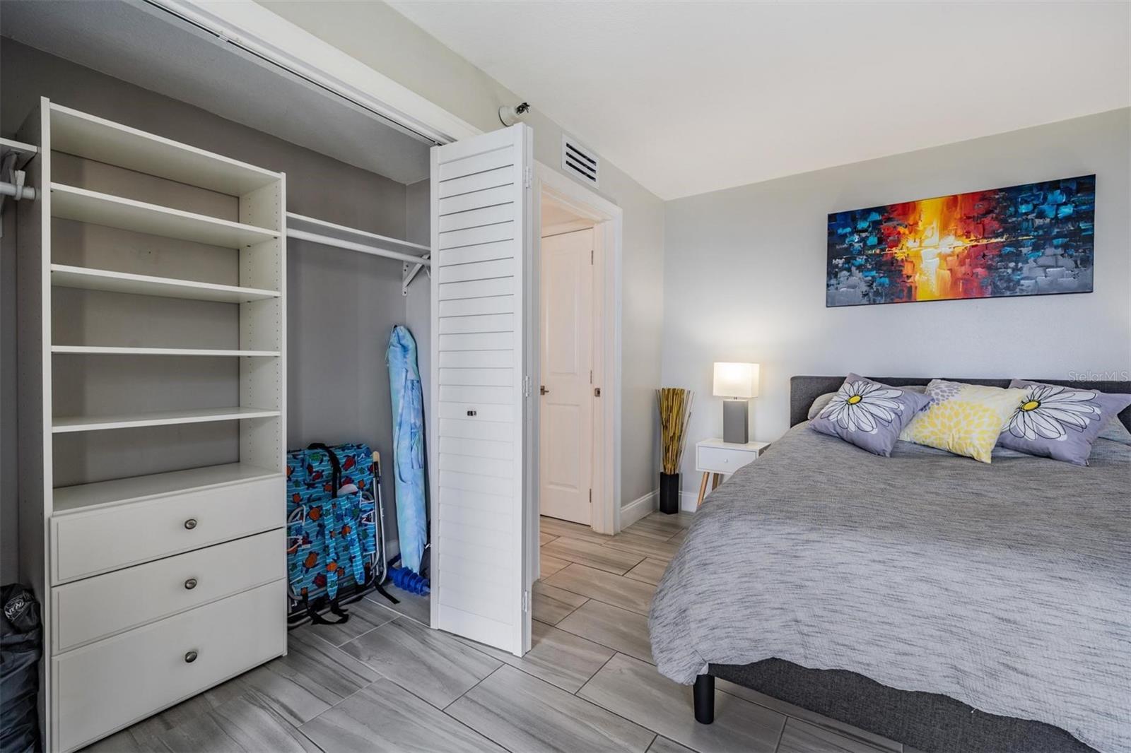 ISLAND WALK CONDO - Residential