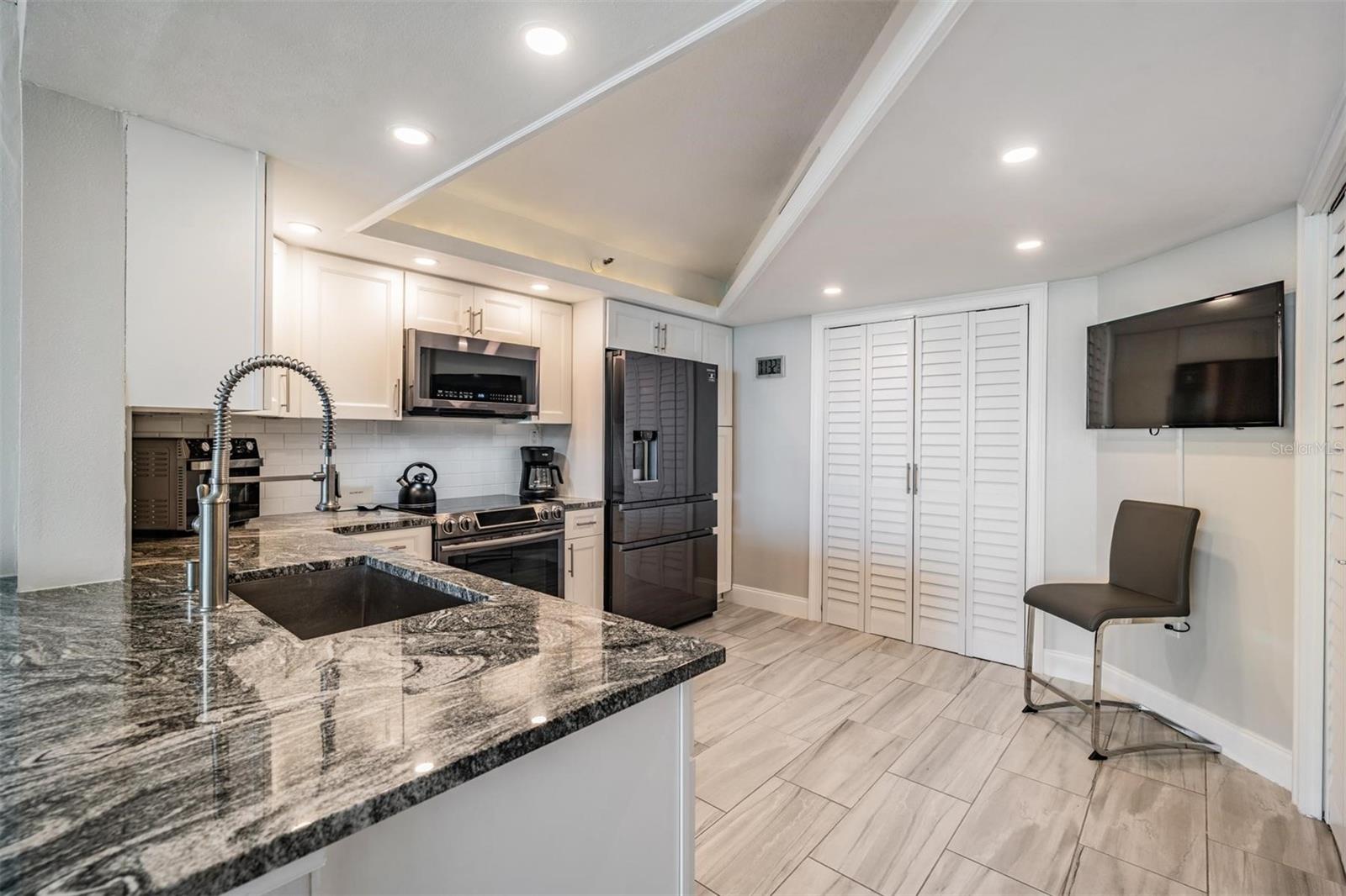 ISLAND WALK CONDO - Residential