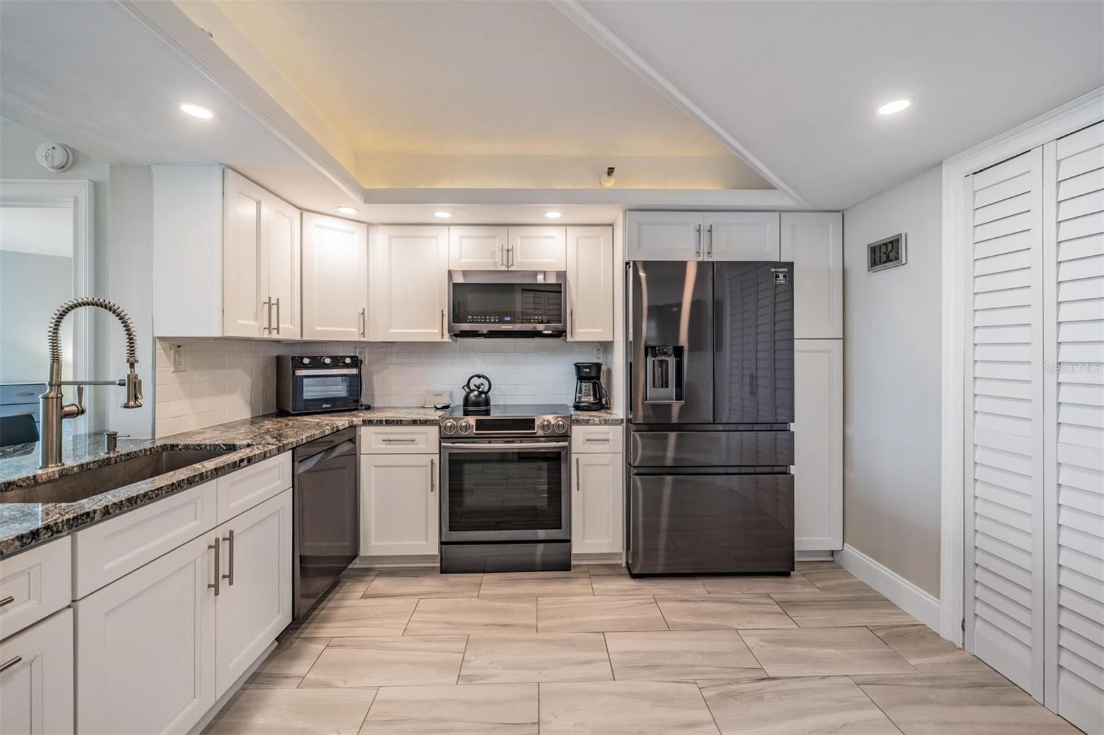 ISLAND WALK CONDO - Residential