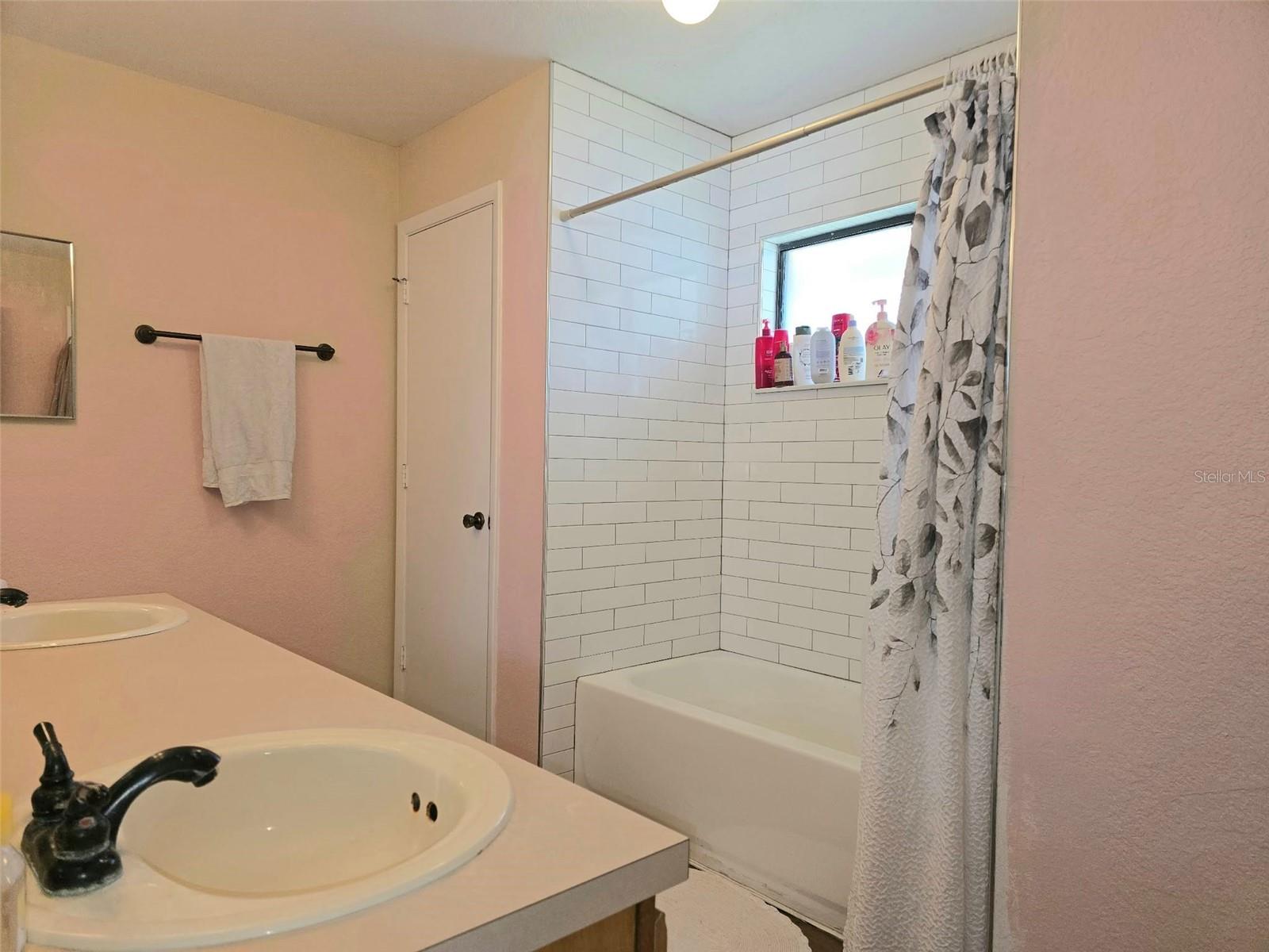 ALAFAYA WOODS PH 10 - Residential