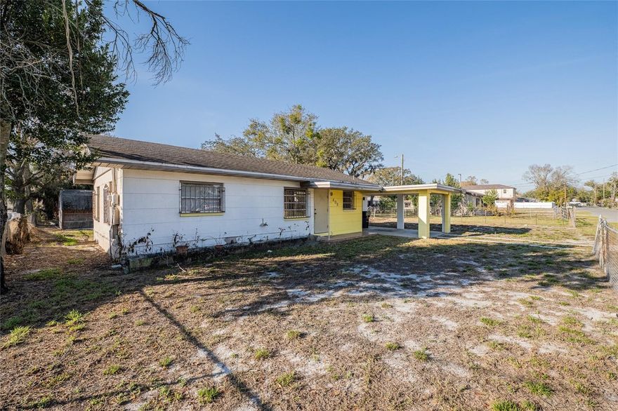 Did you know Auburndale is known as the "City of Seven Lakes"? This is the perfect blend of small-town living with easy access to everything Central Florida has for you, this unique opportunity features not just one home, but two houses in a 1/3 of an acre property.
The main house (Block) includes 2 bedrooms and 1 bathroom, providing a cozy and functional layout ideal for comfortable everyday living. In addition, the property features a separate mother-in-law suite / tiny home / MH (Perfect project, as it needs work). Whether you’re looking for space for extended family, a private guest retreat, a home office, or potential rental income, this additional dwelling opens the door to many possibilities. Location is key, this property is just 3 minutes from downtown Auburndale (or approximately a 20-minute walk), where you can enjoy local shops, dining, and community events. This is a fantastic opportunity for homeowners, multi-generational families, or investors looking for added value and versatility.