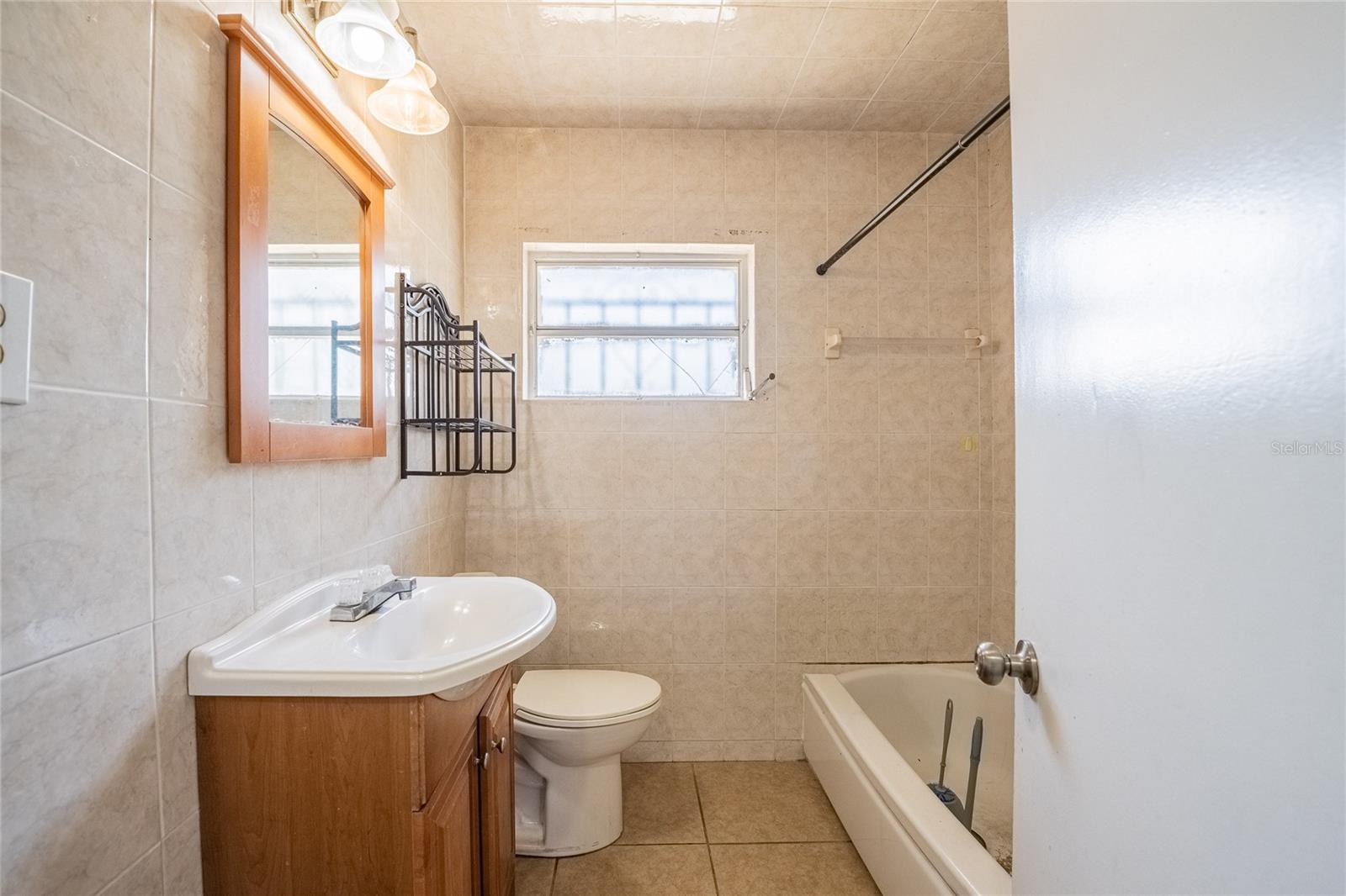 AZALEA PARK - Residential