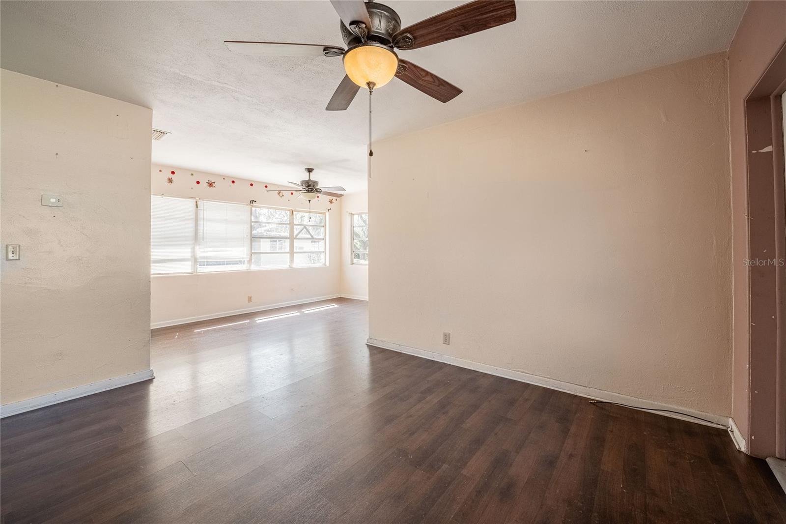 AZALEA PARK - Residential